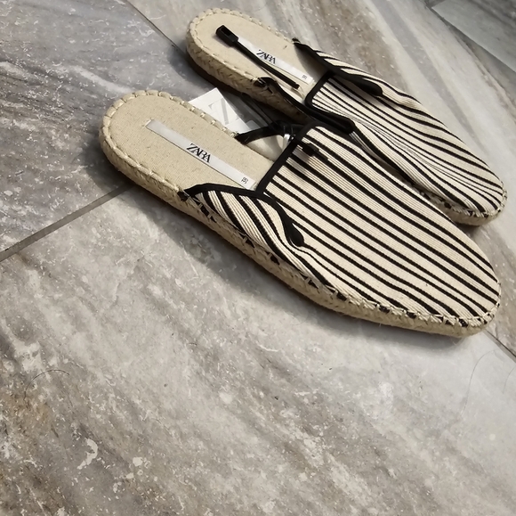 Zara - Picture 3 of 3